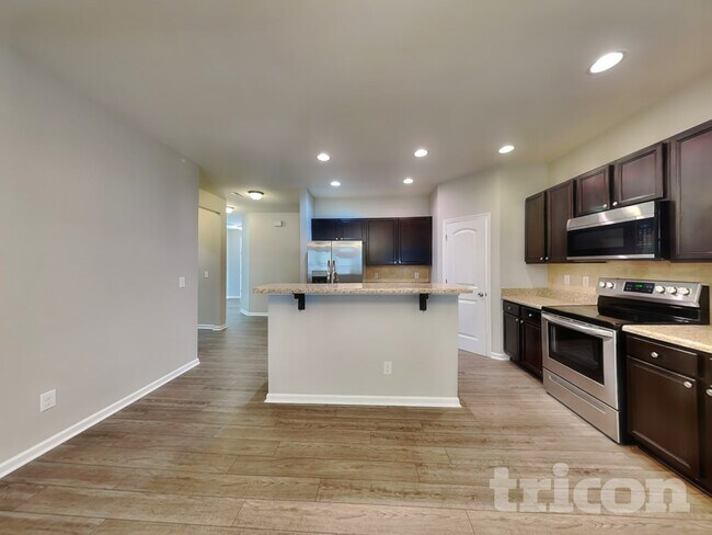 Foto del edificio - 76 Ashby Dr