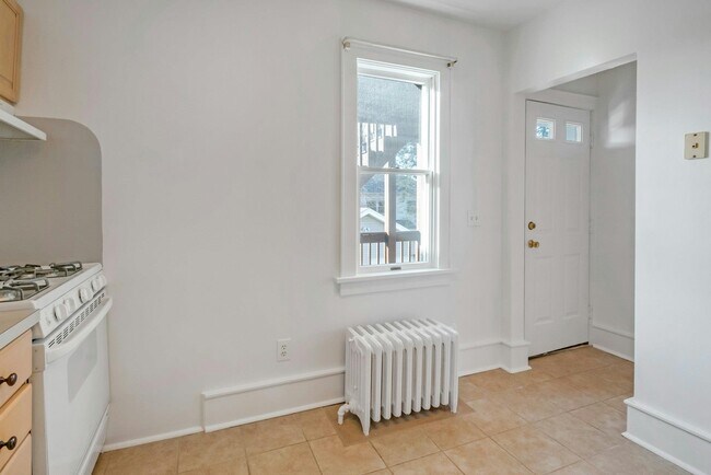 Foto del edificio - 127 Gordon Ave