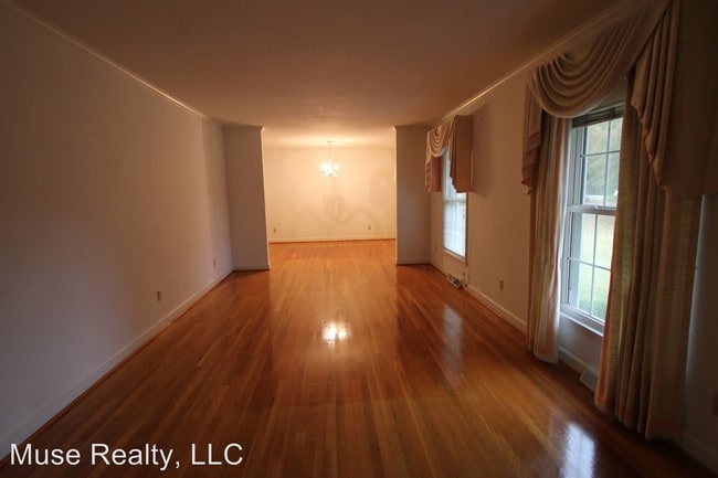 Building Photo - 3 br, 2 bath House - 2133 Lincoln Road