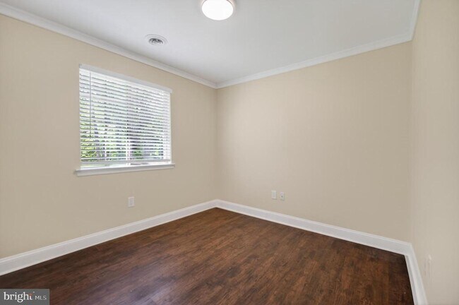 Foto del edificio - 31 Brookside Ct