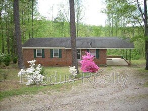 Building Photo - 1600 Carr Creek Rd