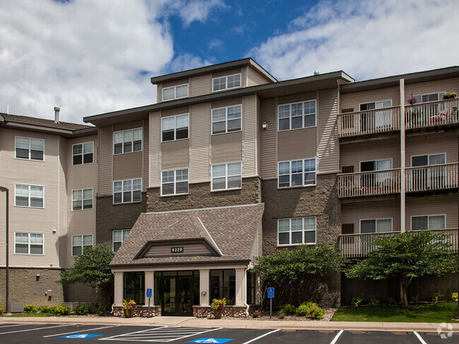 Building Photo - Lake Susan Apartments