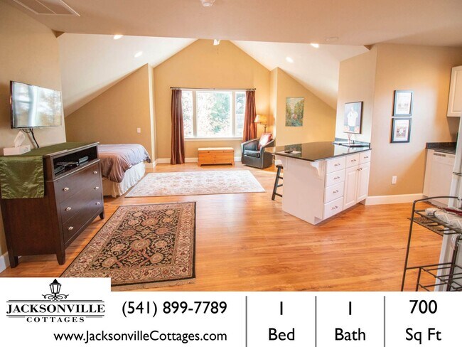 Foto del edificio - Craftsman Cottage: Furnished Jacksonville ...
