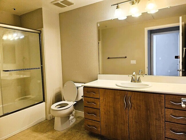 Building Photo - Dublin Condo