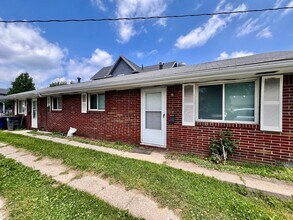 Building Photo - 379 S Detroit Ave