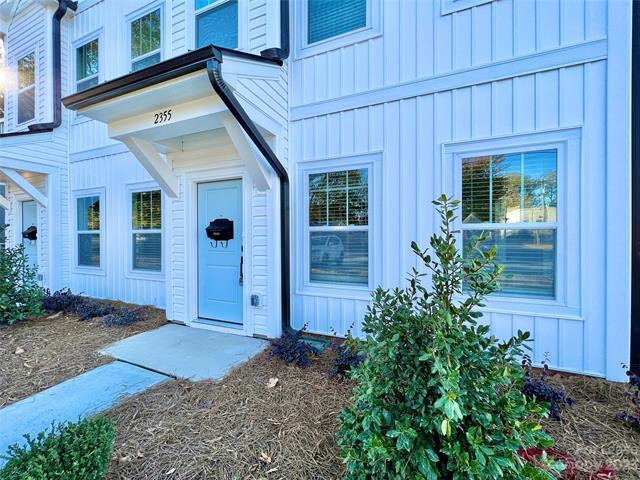 Foto del edificio - 2355 Olando St