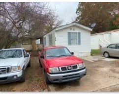 Foto del edificio - 201 Autumn Leaf Ln