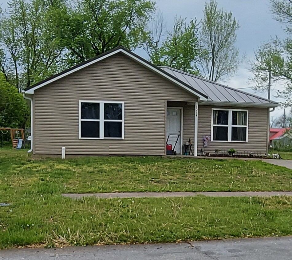 Foto principal - 1014 Carrico St