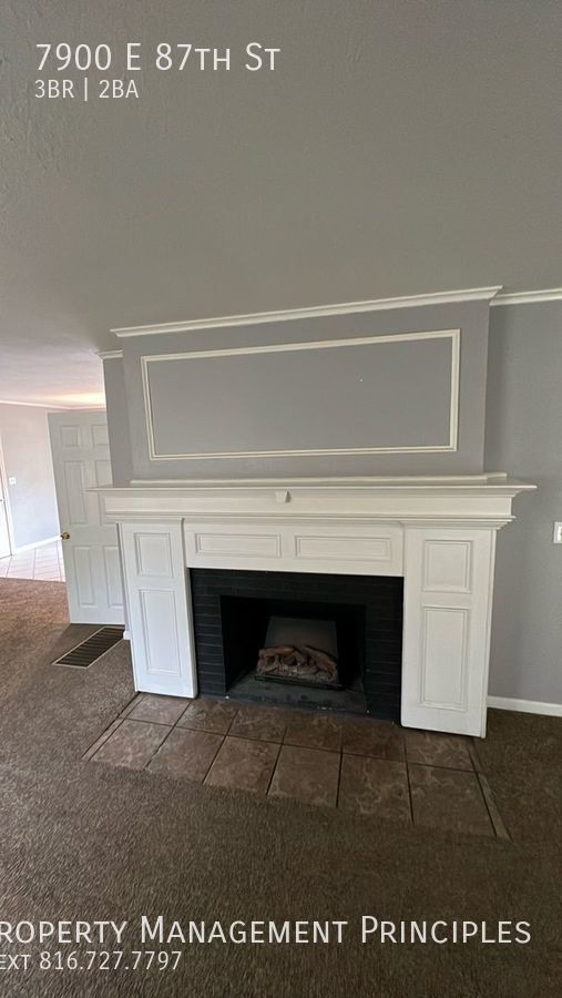 Building Photo - Updated 3 Bedroom, 2 Bathroom Home with La...