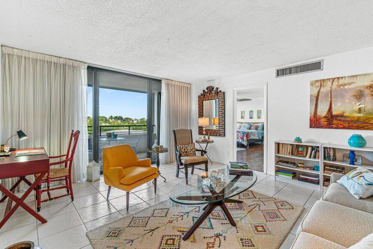 Primary Photo - 3589 S Ocean Blvd