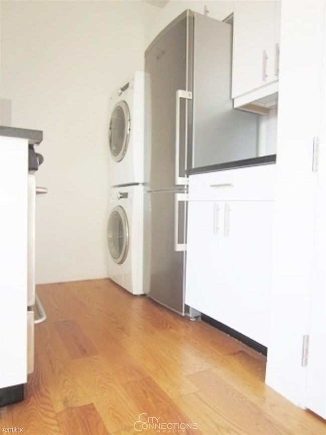 Foto del edificio - 227 Waverly Pl