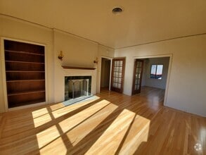 Building Photo - 5271 Broadway Terrace
