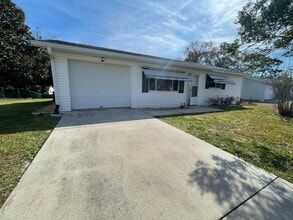 Building Photo - 11143 SW 78th Ave