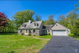 Building Photo - 312 Fairlea Rd