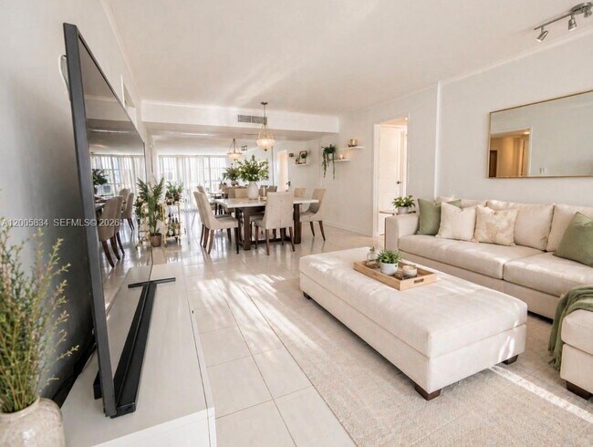 Foto del edificio - 701 Three Islands Boulevard