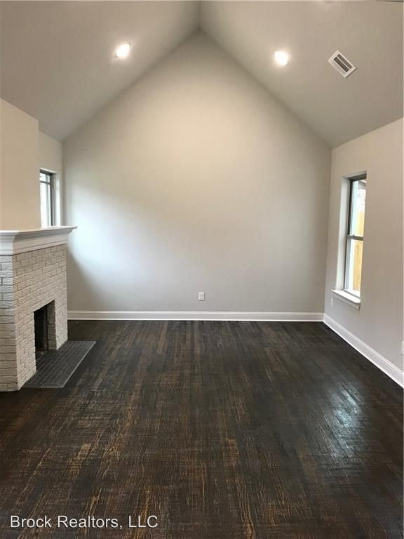 Foto del edificio - 4 br, 3.5 bath House - 2725 6th Ave