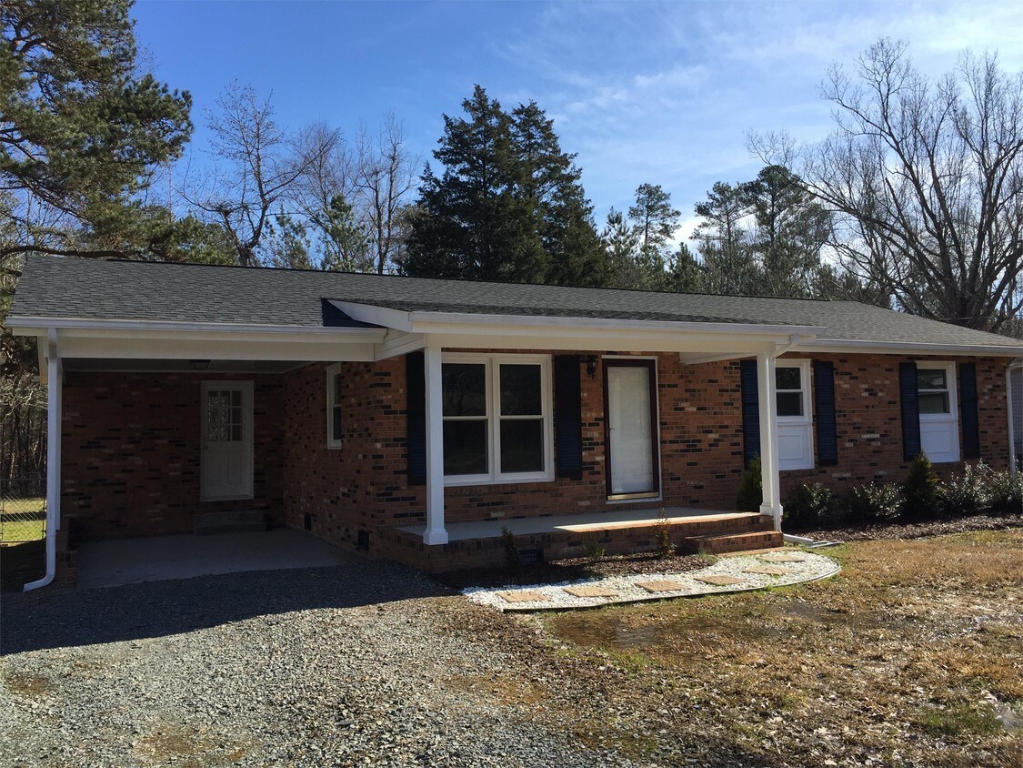 6914 Innesbrook Way, Bahama, NC 27503 House Rental in Bahama, NC