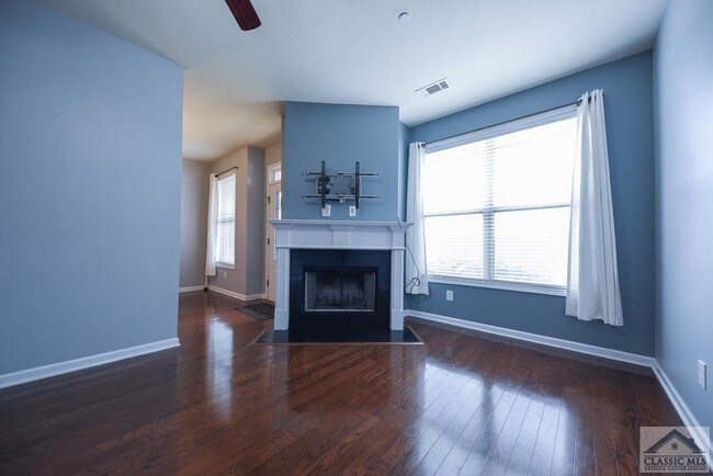 Building Photo - 125 Red Maple Drive