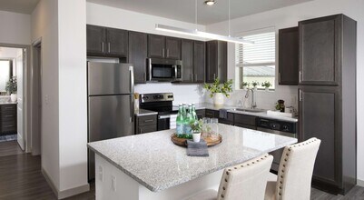 Building Photo - 3013 Doryn Dr