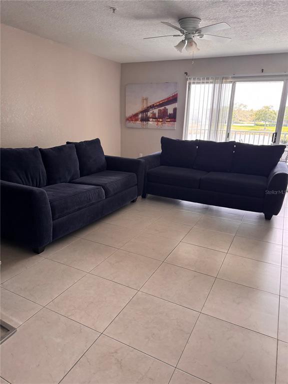 Foto del edificio - 13815 Fairway Island Dr