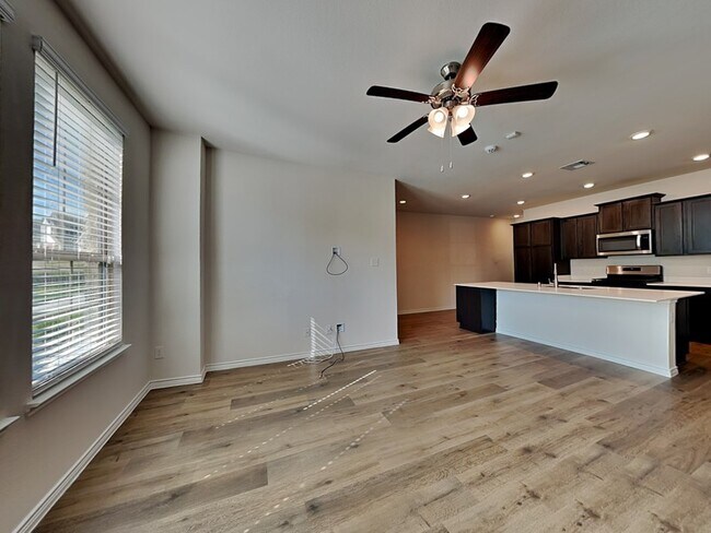 Foto del edificio - 2020 Saddle Way