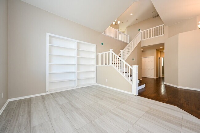 Building Photo - 17860 Domingo Dr