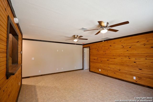 Building Photo - 1155 Farm To Market 2722