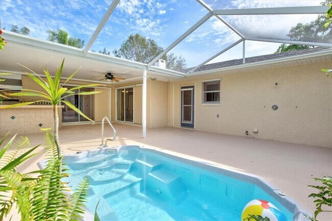 Building Photo - 104 Shoreland Dr