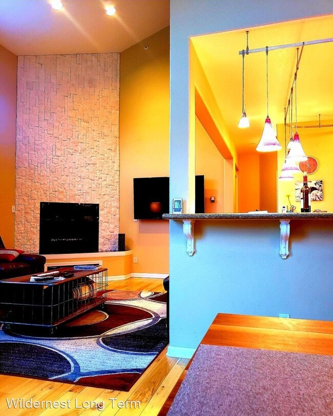 Building Photo - 3 br, 3 bath House - 4010 Silverheels Driv...
