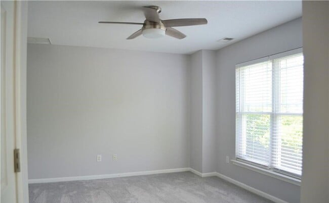 Foto del edificio - 991 Hollymeade Cir