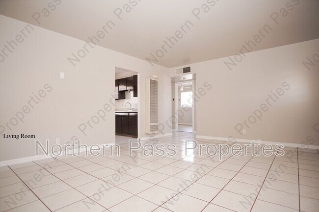 Foto del edificio - 2414 Silver