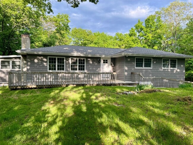 Building Photo - 422 Stanford Rd