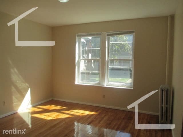 Building Photo - 5 br, 2 bath  - 2 Farrington Ave #4-1