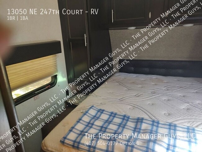 Building Photo - 13050 NE 247th Ct