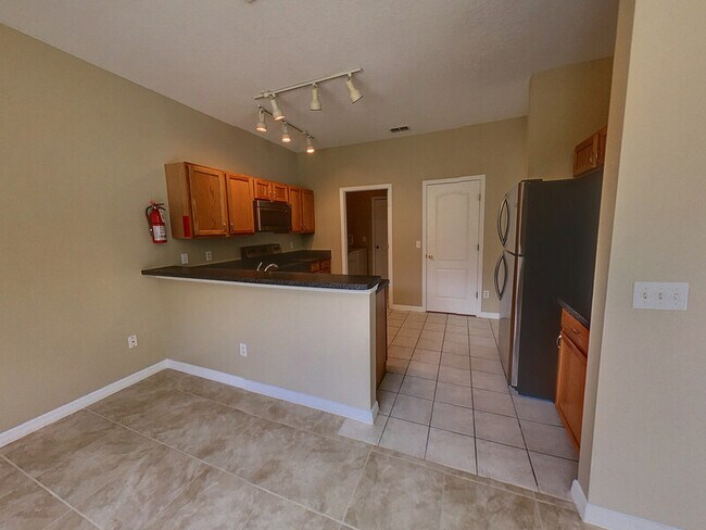 Building Photo - 124 Hammock Ct