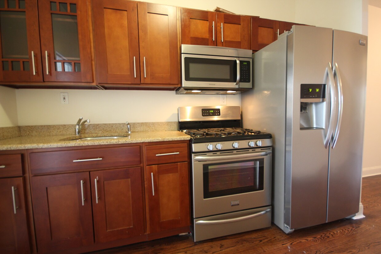 Foto principal - 1489 Dekalb Ave