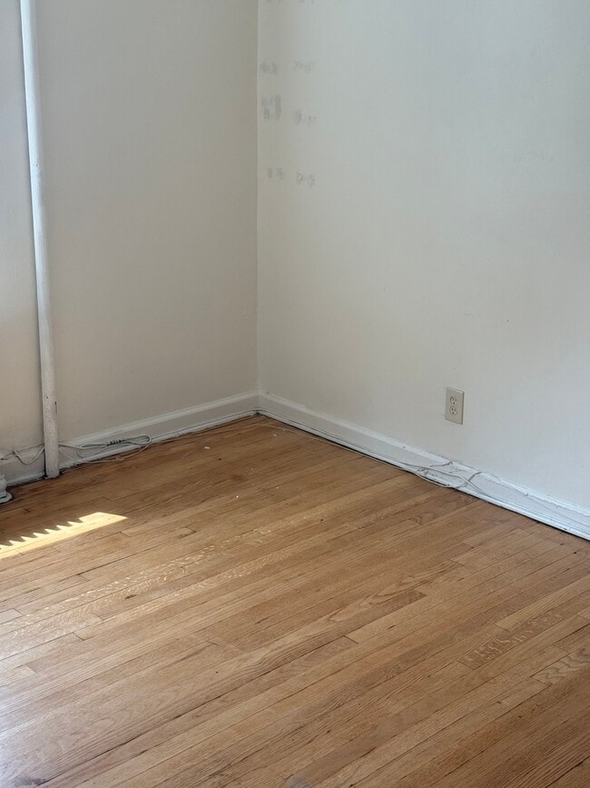 Building Photo - 127 Belknap Ave