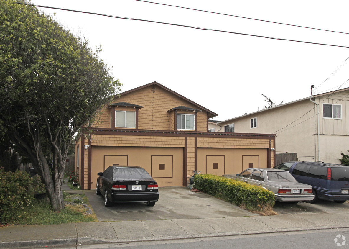 Foto principal - 476-478 Oak Ave