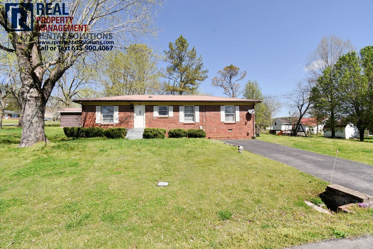 Primary Photo - Adorable corner lot home in Auburntown! Ga...