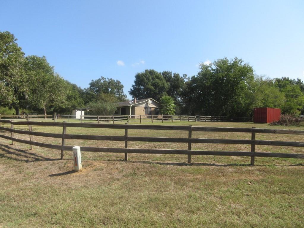 Primary Photo - 260 Burleson Rd