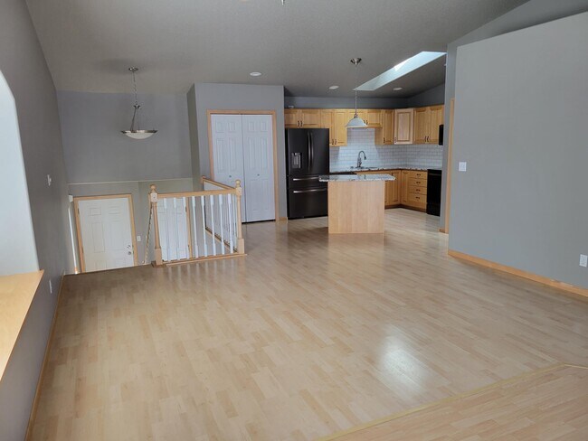Foto del edificio - 3533 Eagle Run Ln