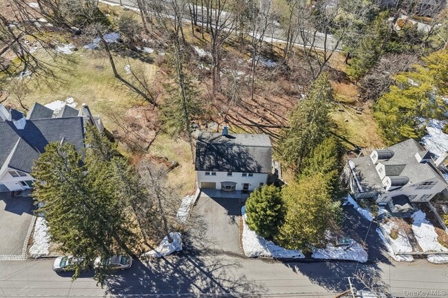 Building Photo - 56 Clubhouse Rd