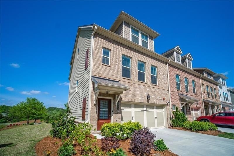 Primary Photo - 1595 Ridgebrook Downs