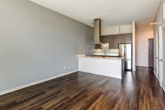 Foto del edificio - 1200 W Madison St