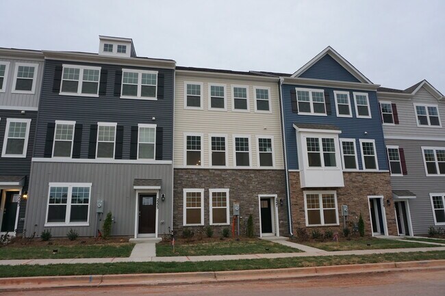 Foto del edificio - 2225 Pagefield Way