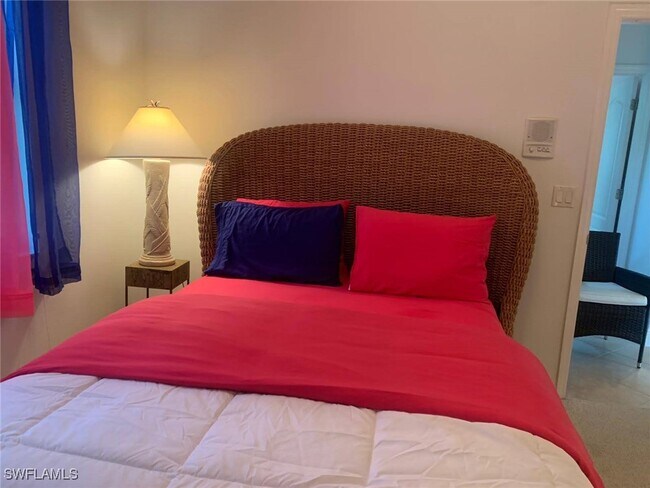 Foto del edificio - 8906 Lely Island Cir