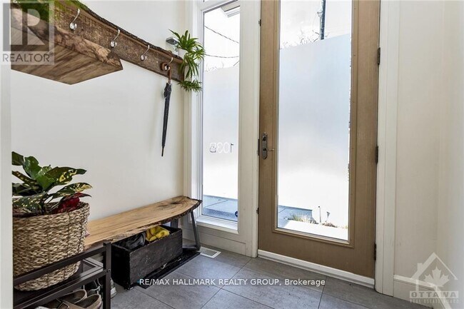 Building Photo - 103B Stirling Ave