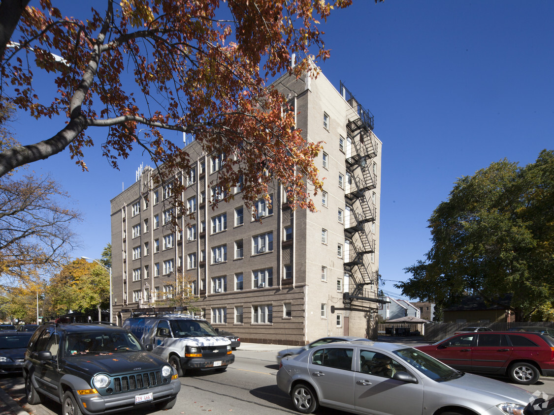 Primary Photo - Crestwood Apartments