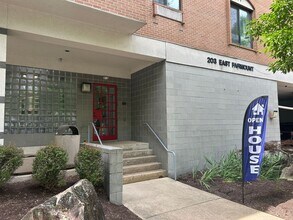 Building Photo - 203 E Fairmount Ave