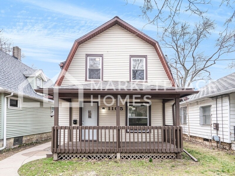 Primary Photo - 1105 May St